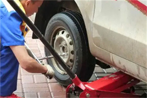 霍林郭勒附近拖车24小时服务热线电话