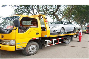 霍林郭勒附近24小时汽车拖车服务热线